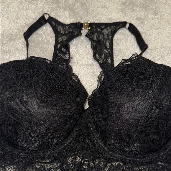 H&M Black Bralette with Adjustable Straps and Delicate Trim - Picture 2 of 5